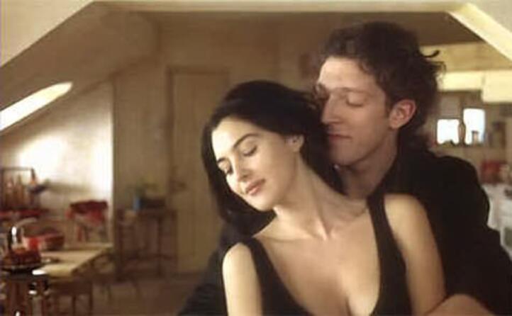 con monica bellucci sul set del film l appartamento i due si sposeranno