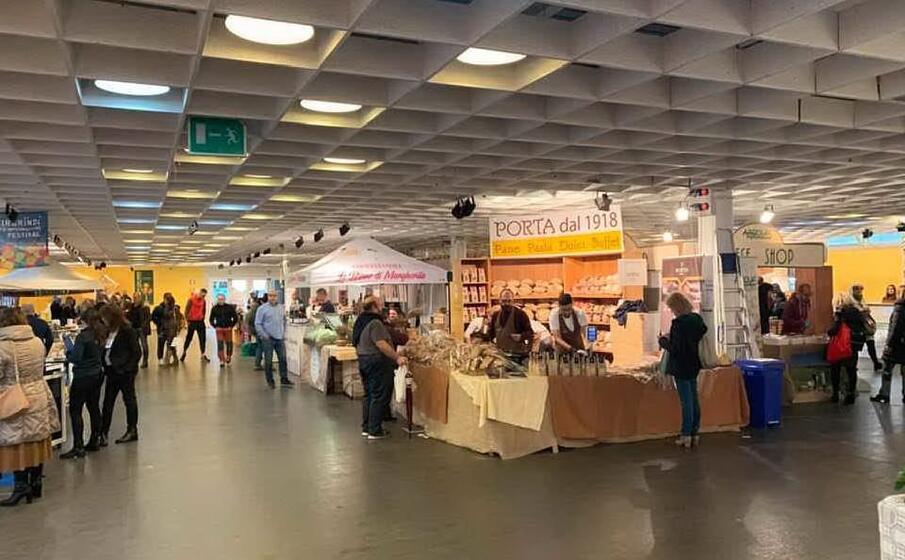 gli stand della rassegna scirarindi