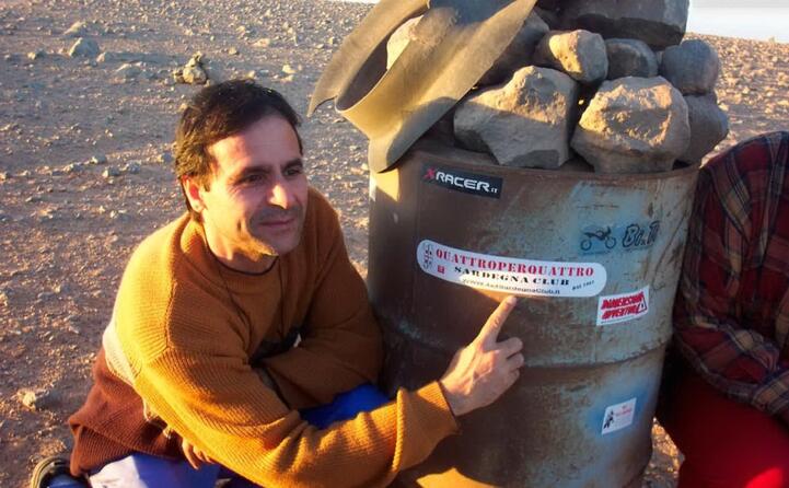ignazio e un momento di riposo nel deserto del sahara