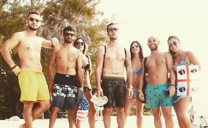 un gruppo di olbiesi alle keywest in florida