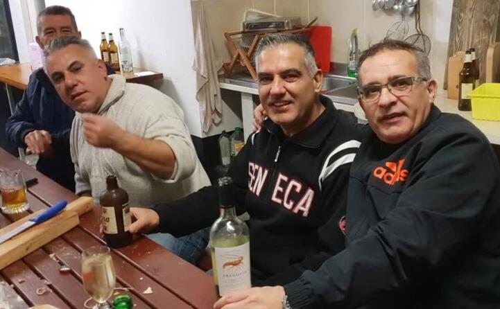 un saluto da andrea pippia (oristano) battista corrias (orotelli) e franco fronteddu (galtell ) da imperia