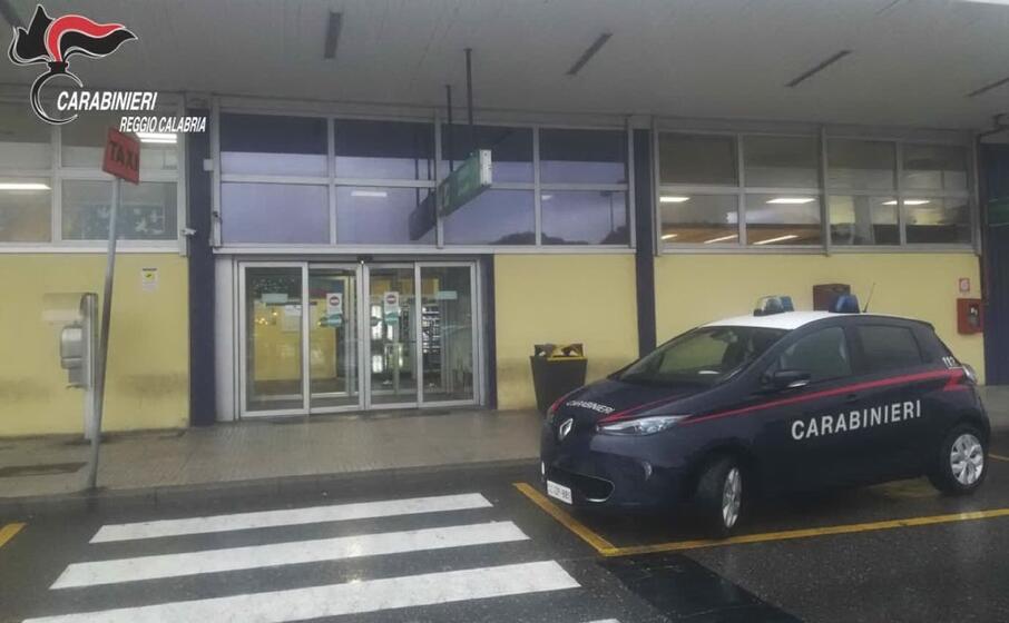 (foto carabinieri)