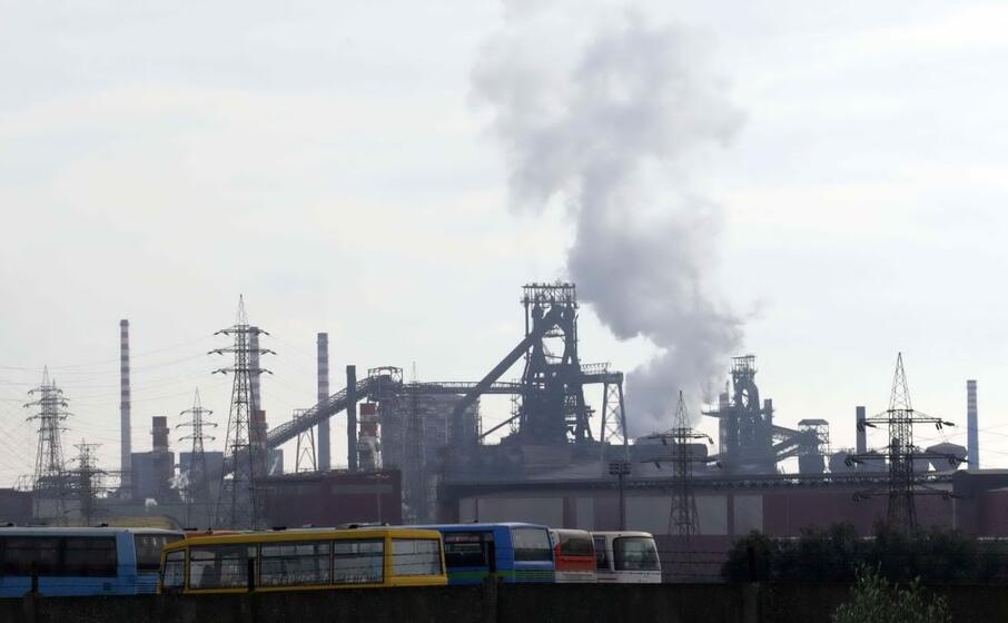 gli impianti dell ex ilva (ansa fasano)