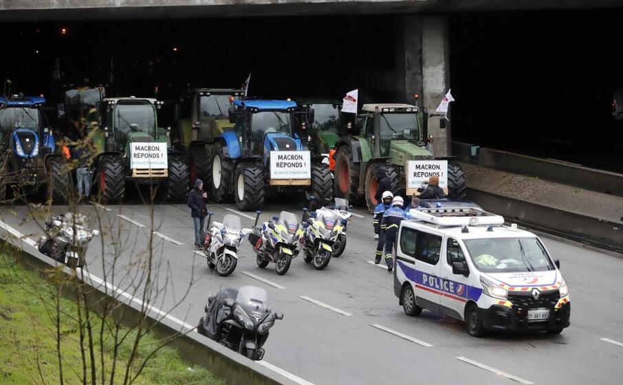 l appello stato indetto dai sindacati fnsea e jeunes agriculteurs