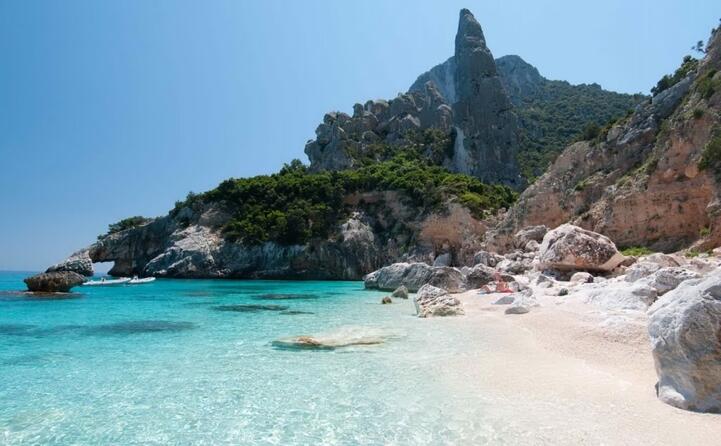 la nostra terra in venti scatti cala goloritz
