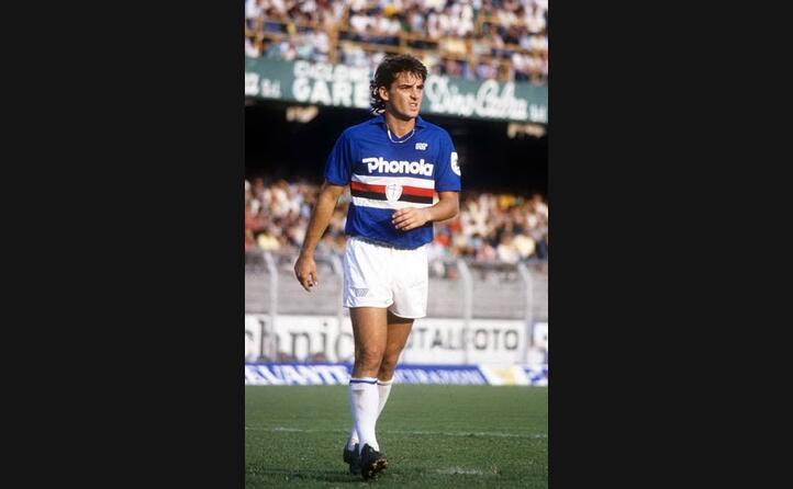 mancini con la casacca blucerchiata nel 1990