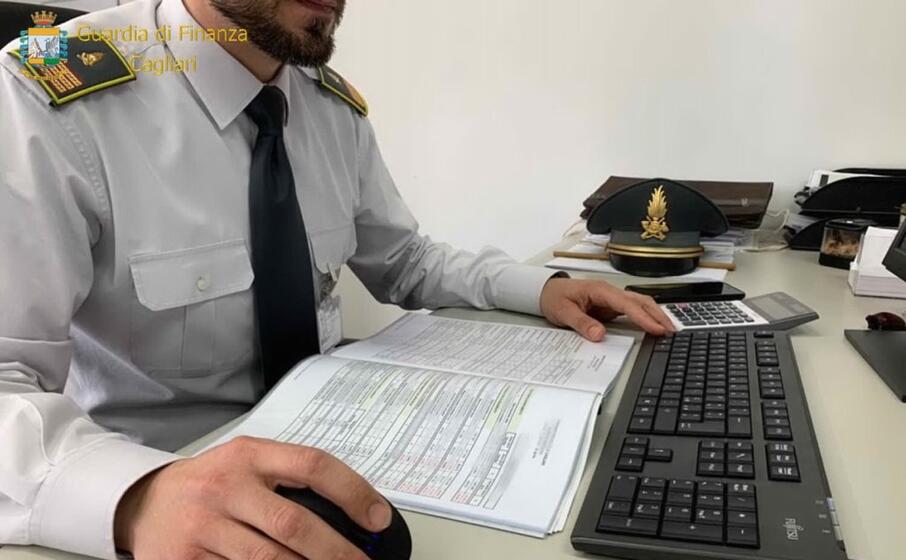 (foto guardia di finanza)