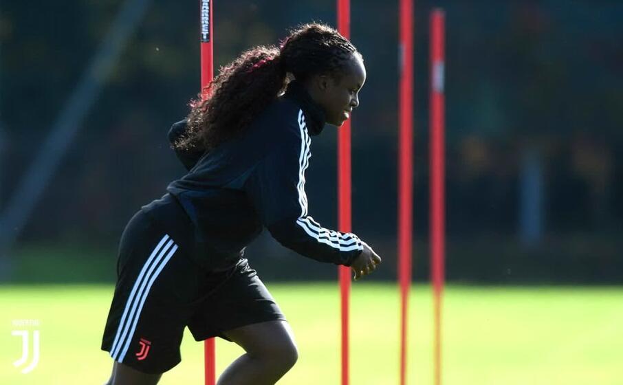 eniola aluko (twitter juventus woman)