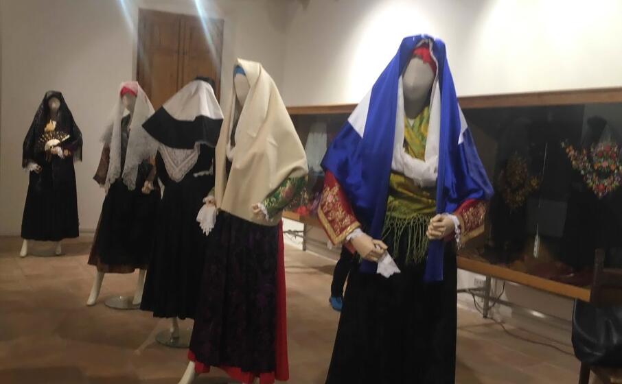 abiti in mostra (foto c simbula)