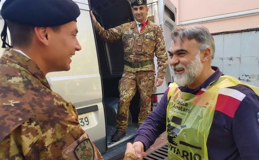 colletta alimentare la brigata sassari in prima linea