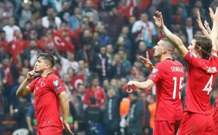 nel girone a con gli azzurri ci sar proprio l asso della roma a guidare la turchia