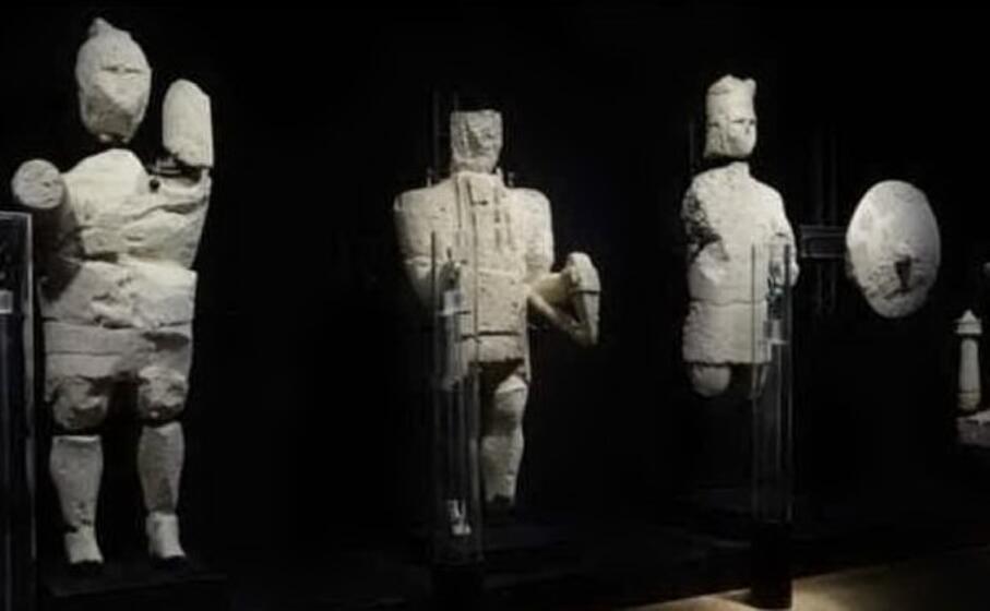 i giganti di mont e prama (foto museo archeologico di cagliari)
