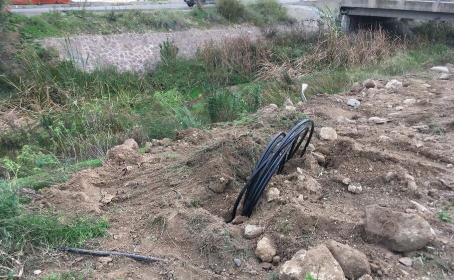 l intervento sul rio san milano (foto l unione sarda scano)