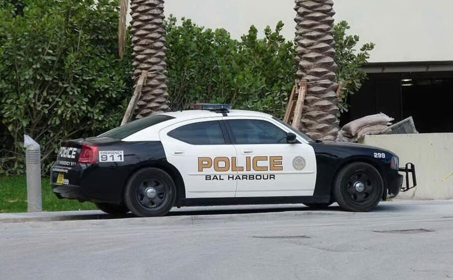 Florida, rapina e inseguimento: 4 morti in una sparatoria Florida, rapina e inseguimento: 4 morti in una sparatoria