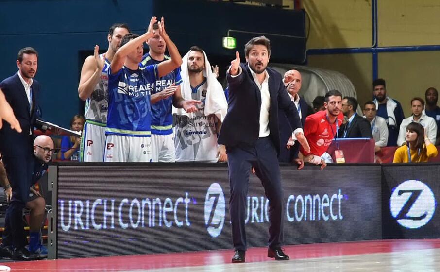 coach pozzecco (foto dinamo sassari)