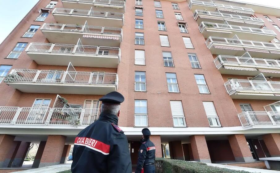 il palazzo in cui vive la famiglia (ansa di marco)