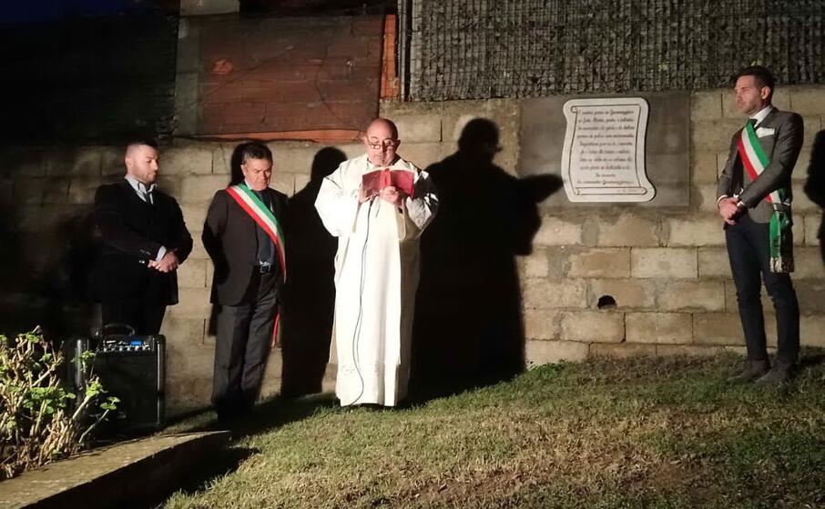 l inaugurazione della piazza masala a guamaggiore (foto del comune)