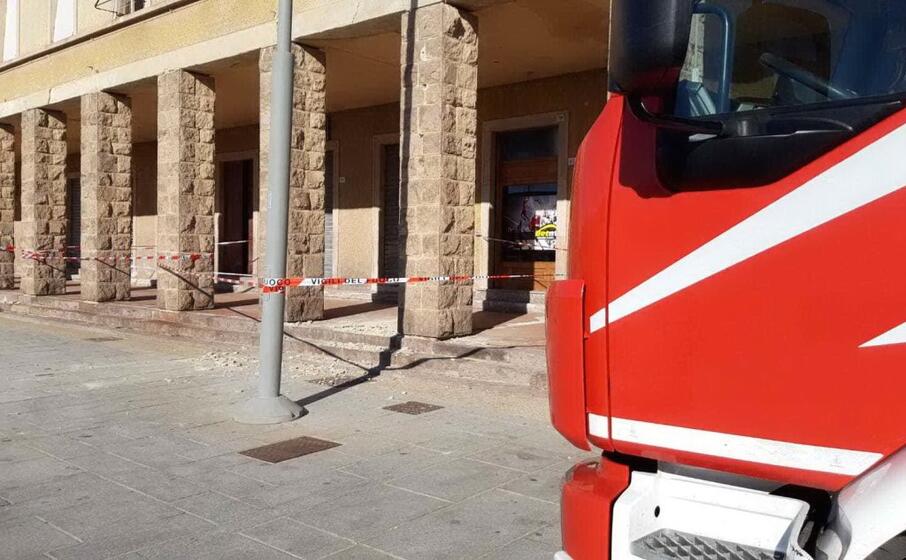 l intervento dei vigili del fuoco (l unione sarda foto scano)