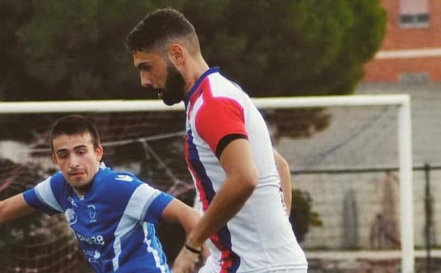 gianluca valente attaccante del campanedda (foto valente)