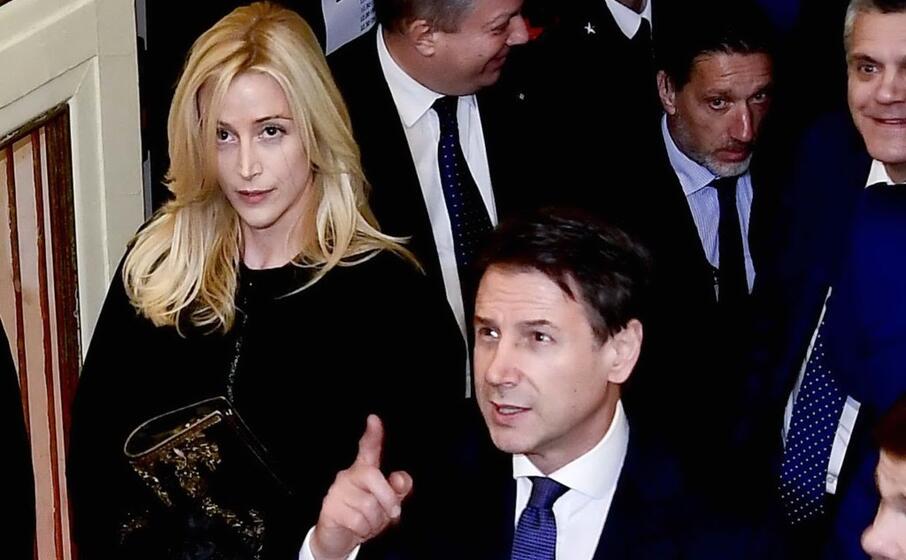 giuseppe conte con la compagna olivia paladino (ansa fusco)