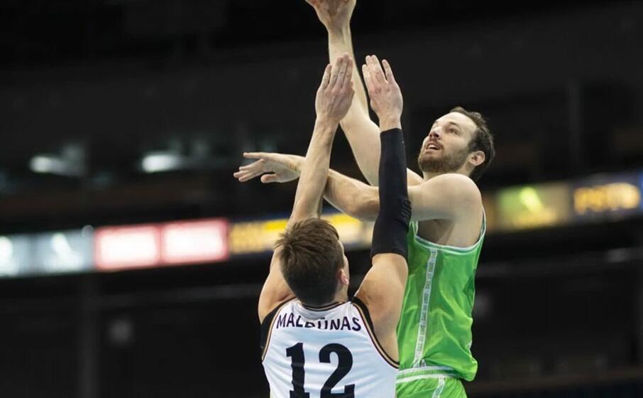 un azione del match (foto dal sito dinamo sassari)