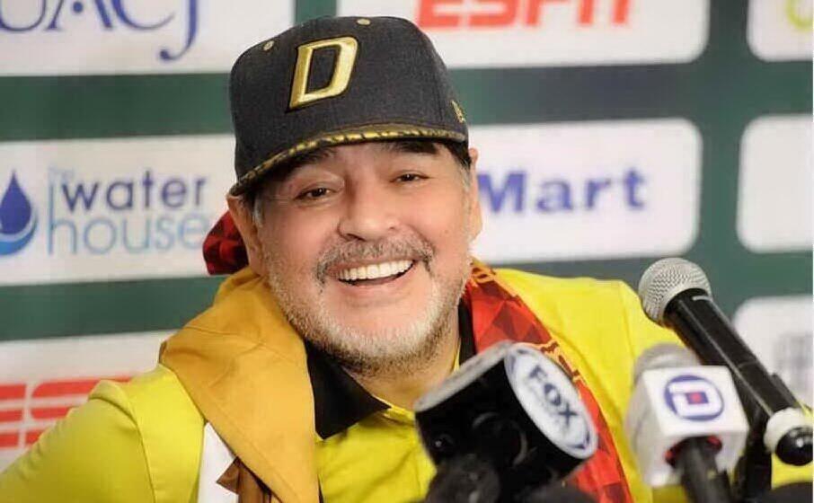 diego armando maradona (archivio l unione sarda)