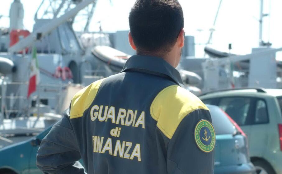 guardia di finanza (archivio l unione sarda calvi)