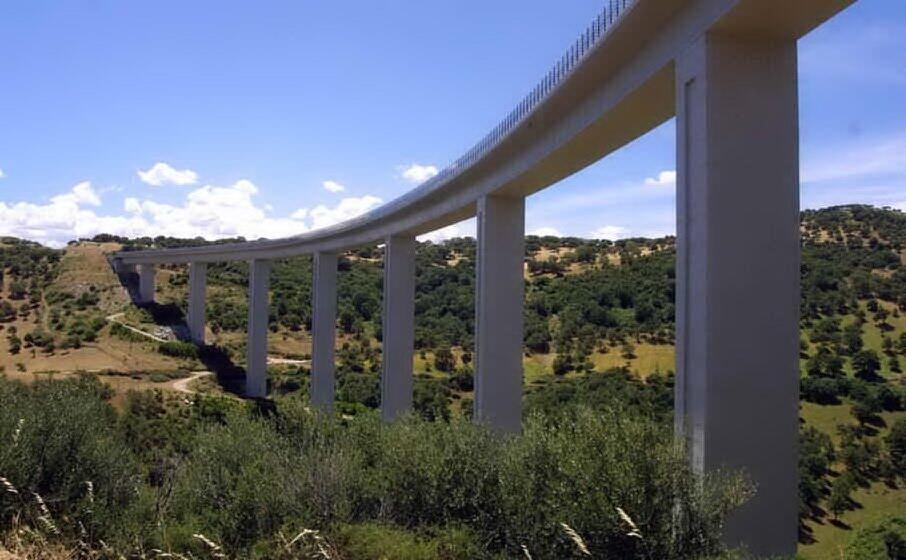 un viadotto sulla nuoro lanusei (archivio l unione sarda)