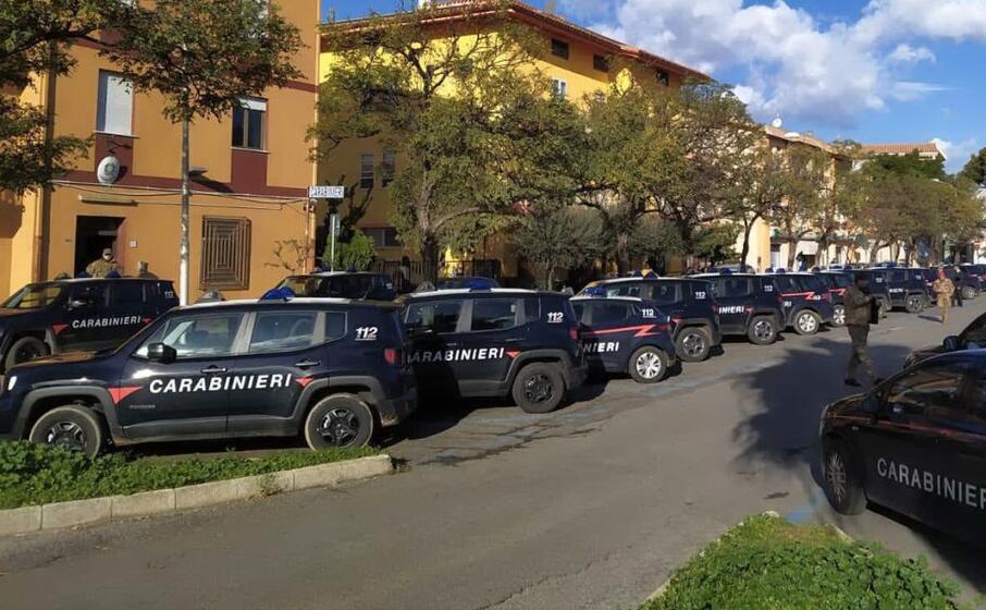 le auto dei militari (foto carabinieri)