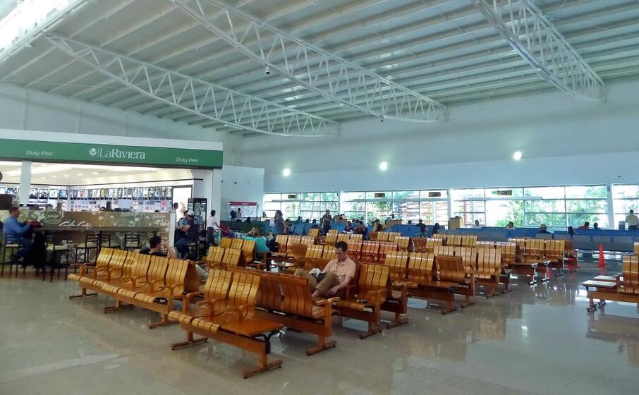 l aeroporto di cartagena (foto wikipedia)