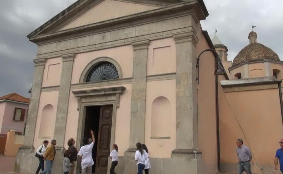 la chiesa parrocchiale del santissimo salvatore (foto sibilla loi)