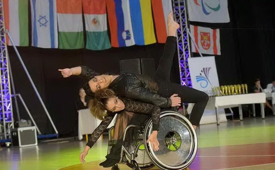 un numero di danza paralimpica (foto ufficio stampa)