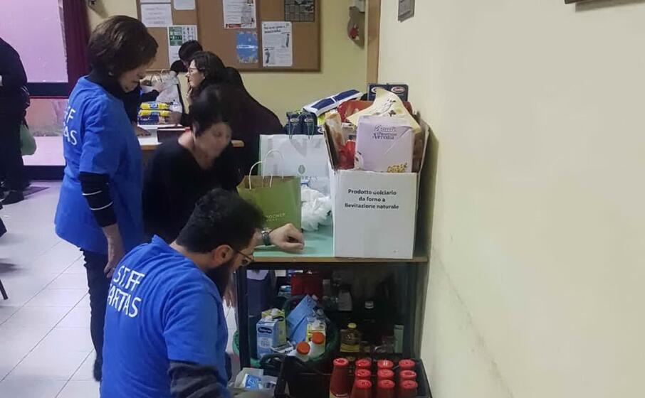 alcuni generi alimentari dell edizione dell anno scorso (foto s farris)