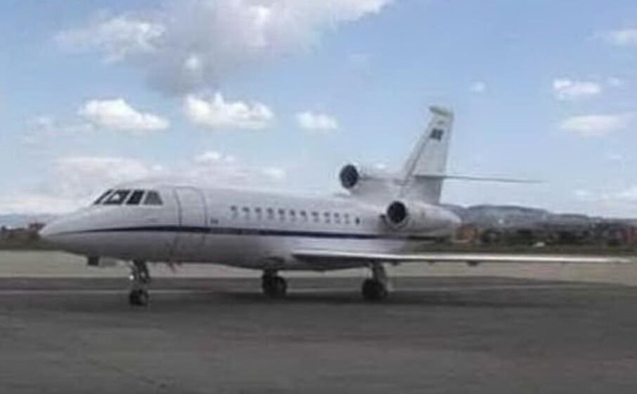 un falcon utilizzato per i trasporti sanitari urgenti (foto aeronautica militare)
