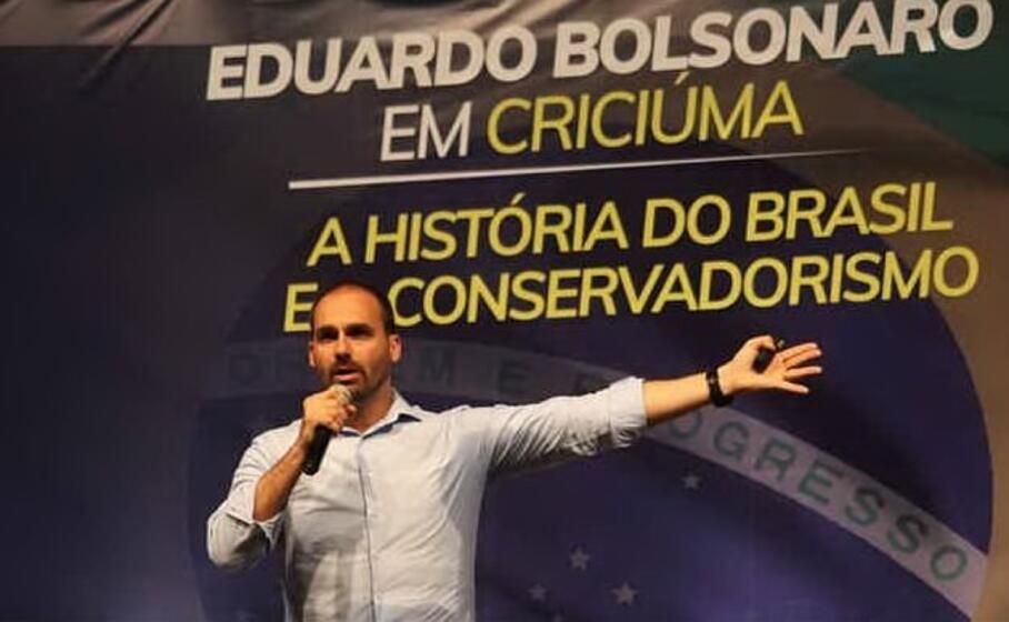 eduardo bolsonaro (foto facebook pagina ufficiale)