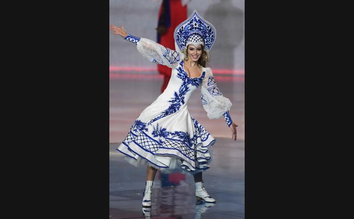 miss russia alina sanko