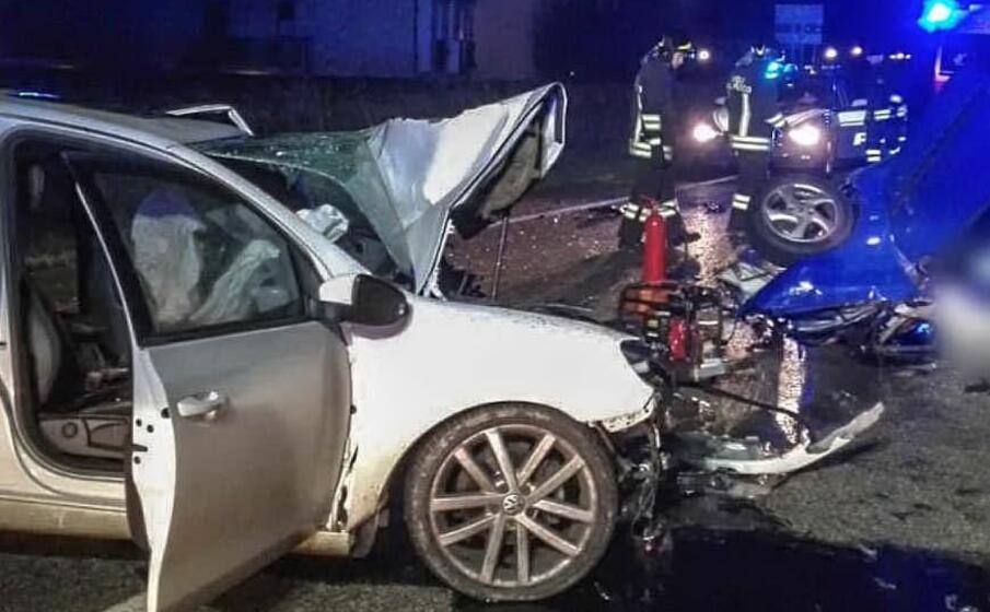 una delle auto coinvolte (ansa)