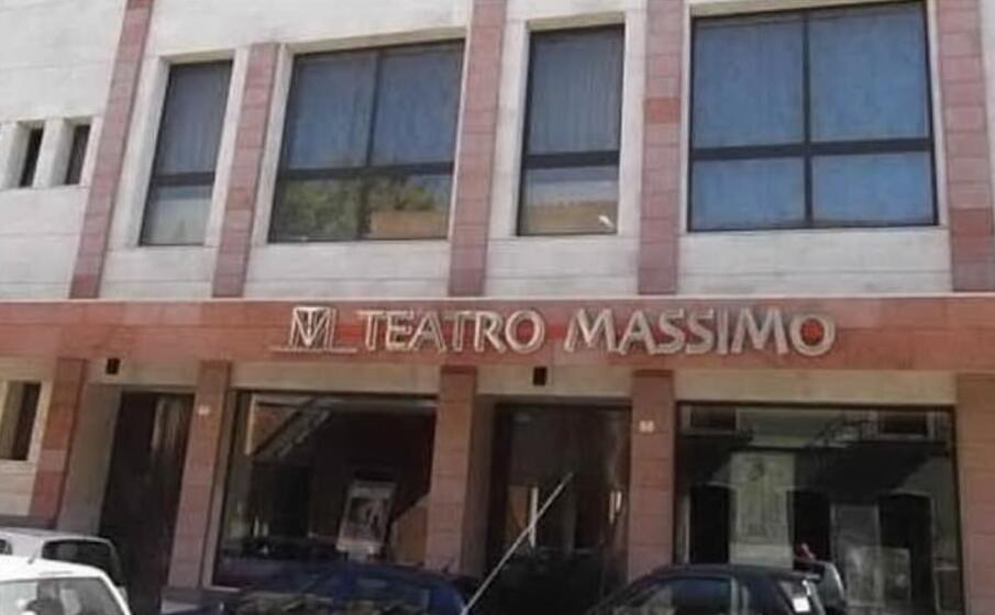 il teatro massimo di cagliari (archivio l unione sarda)