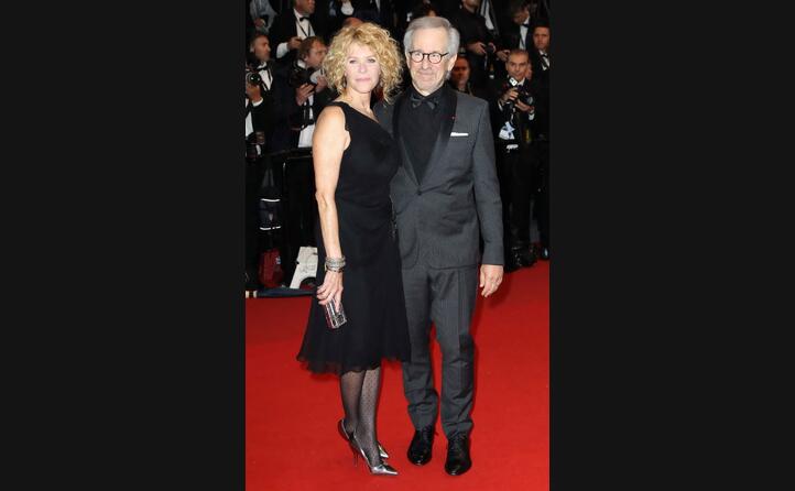 con la moglie kate capshaw