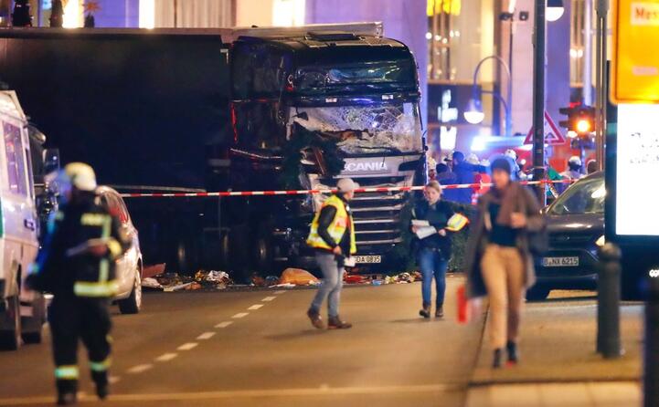 accaddeoggi 19 dicembre 2016 12 morti nell attentato di berlino