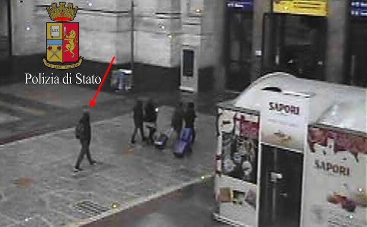 un tir si scaglia contro la folla dei mercatini di natale