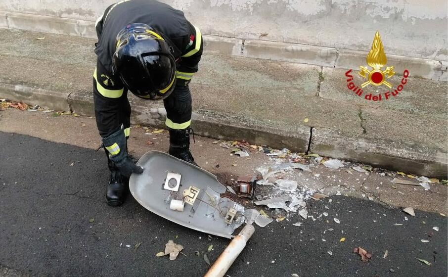 maltempo decine di interventi dei vigili del fuoco