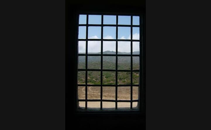 dentro una cella