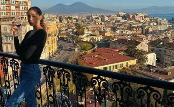 belen a napoli assieme al marito stefano de martino