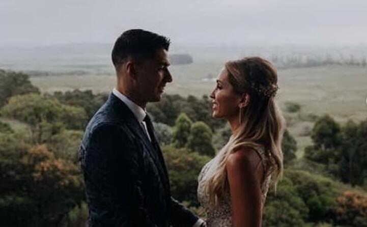 luis suarez ha festeggiato i dieci anni di matrimonio con sofia balbi in uruguay