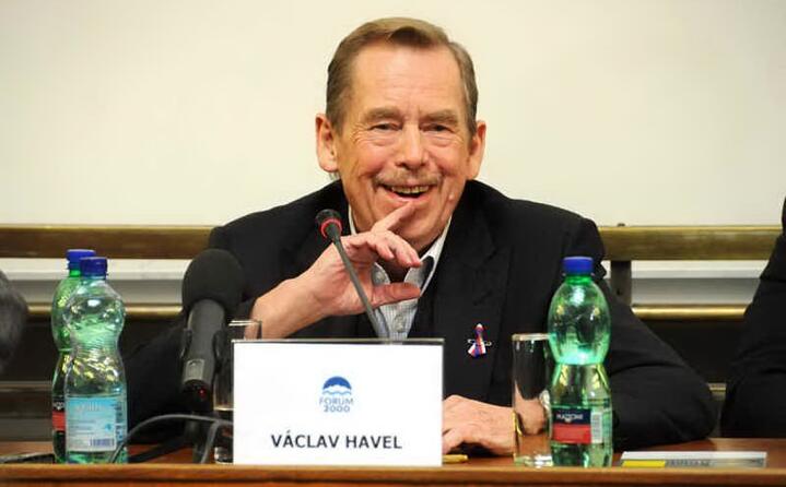 accaddeoggi 29 dicembre 1989 vaclav havel eletto presidente della cecoslovacchia