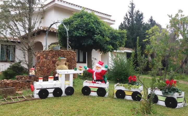la magia del natale nel giardino di sandro floris a masainas