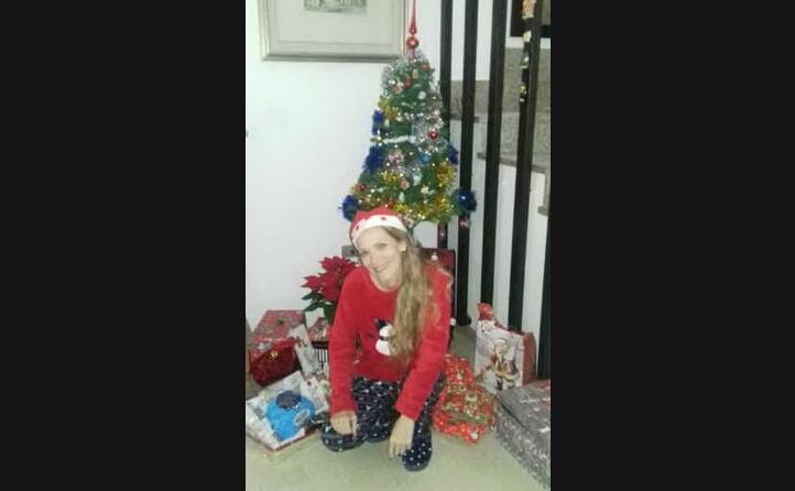 tanti auguri di buone feste da betty di quartu sant elena