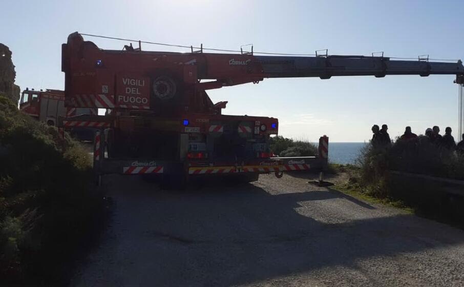 vigili del fuoco al lavoro