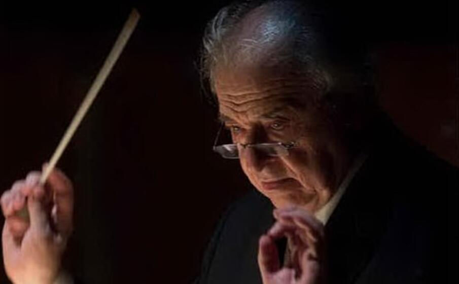 il maestro donato renzetti (foto priamotolu per concessione del teatro)